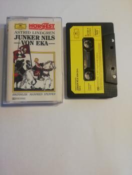 Junker Nils von Eka Astrid Lindgren Schwarz mit Gelben Druck 437581-4 Deutsche Grammophon
